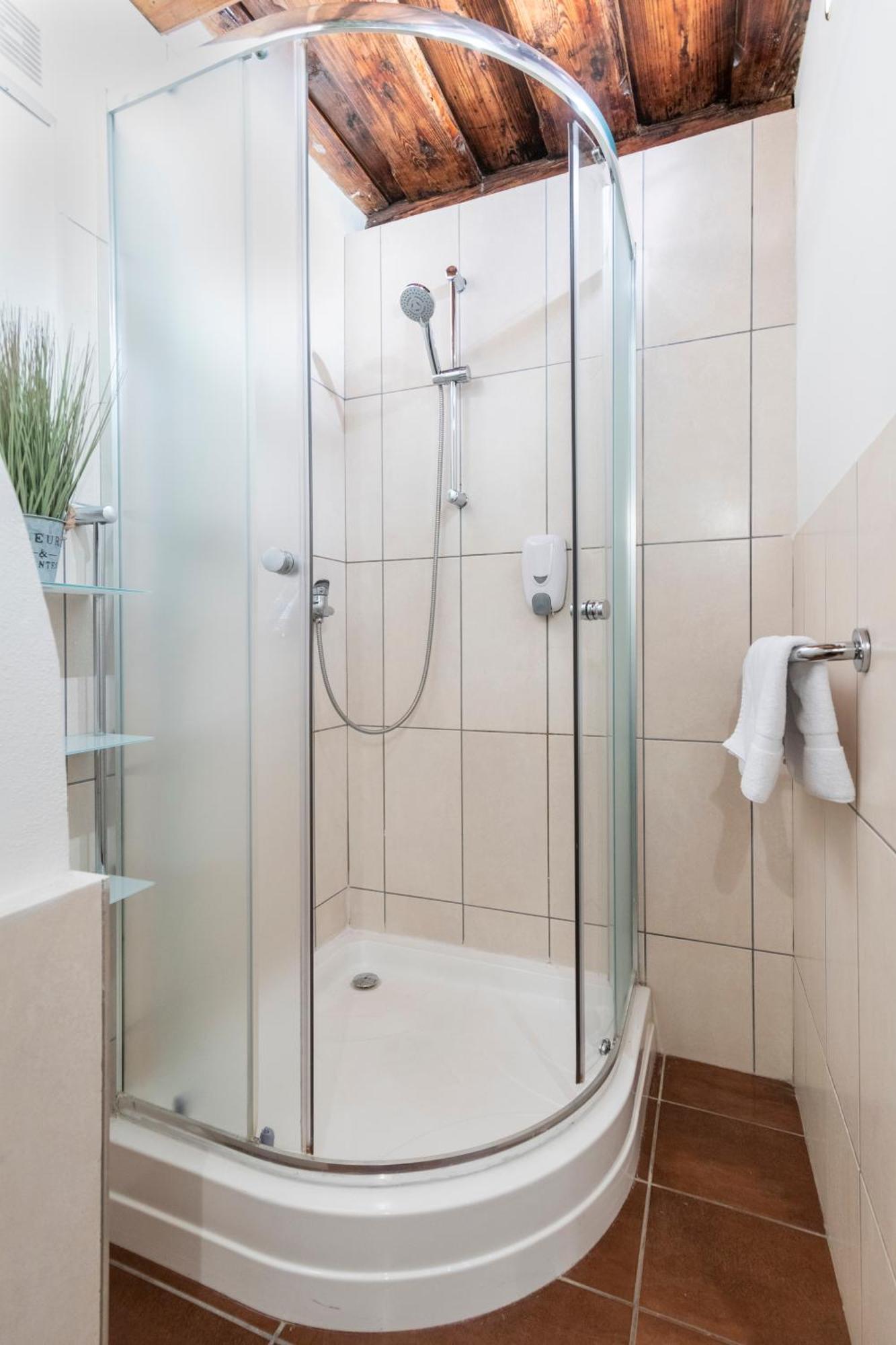 20 Seconds To Charles Bridge Apartment Prague Luaran gambar